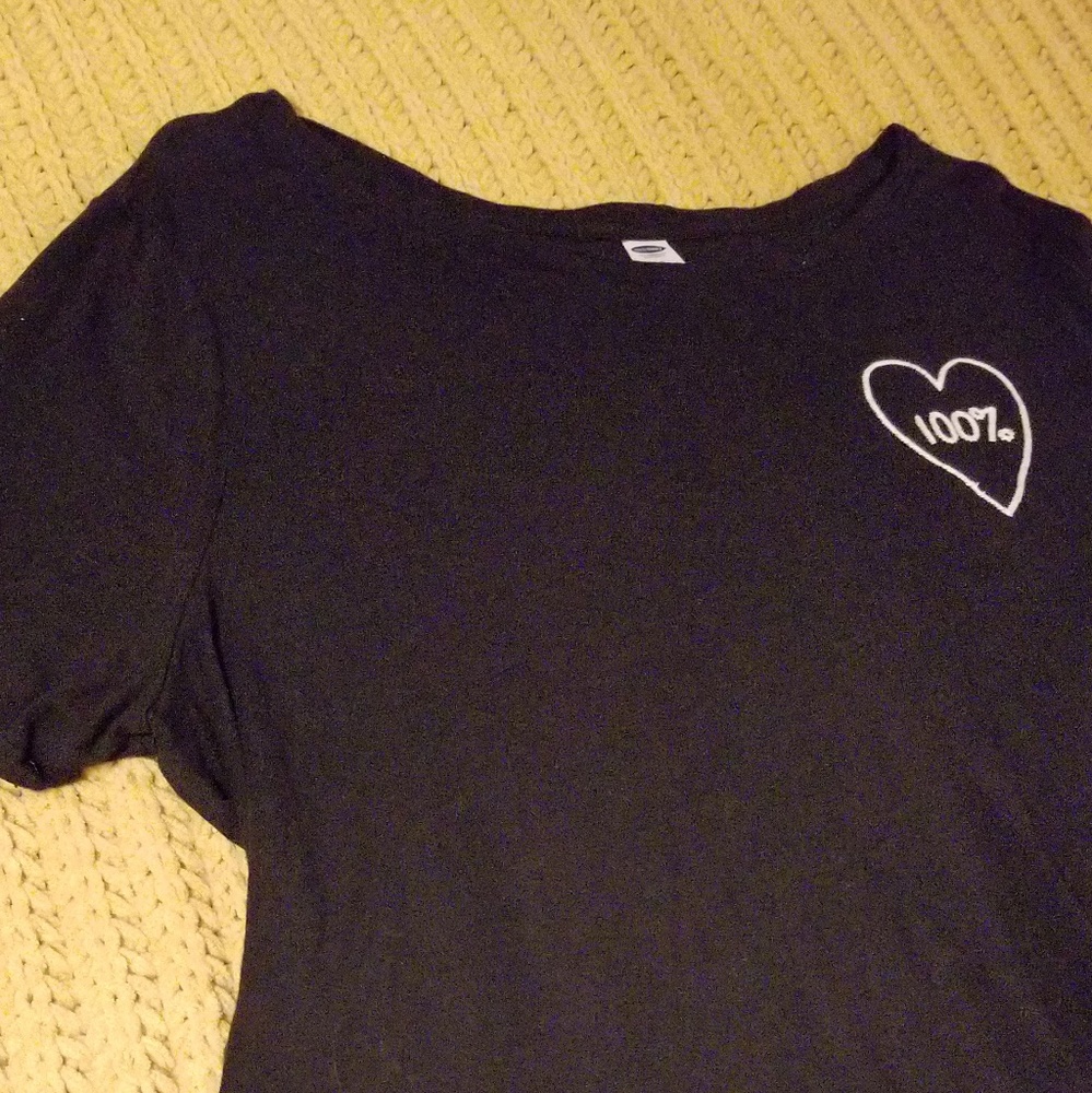 Black Old Navy Tee Shirt
